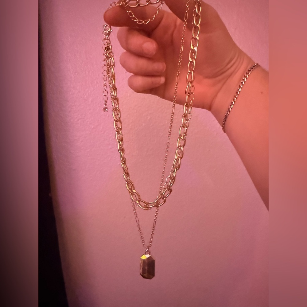 Elegant 3 layer Gold Pendant Necklace